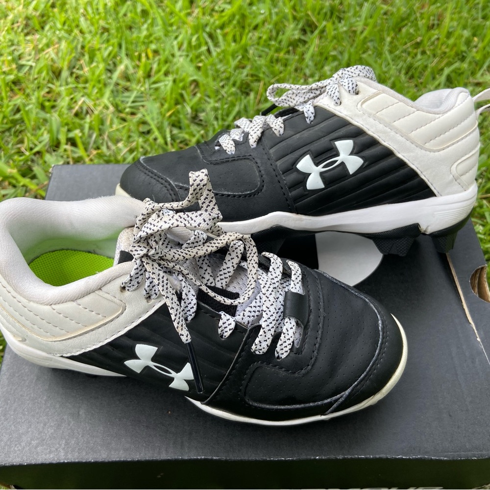 Under Armour Soccer Shoes